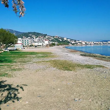 G-george By The Sea And Airport Liadha