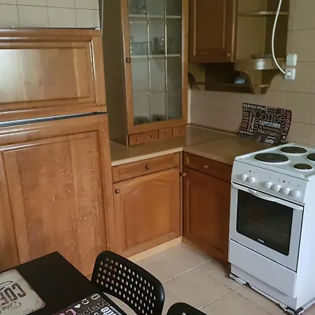 Apartment G-george By The Sea And Airport Liadha